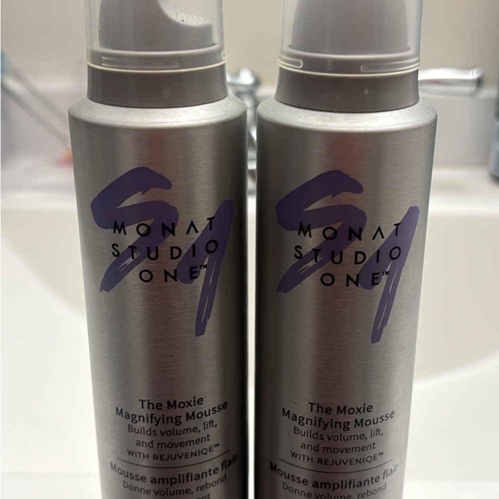 Monat Studio One Moxie Magnifying Mousse - Silver